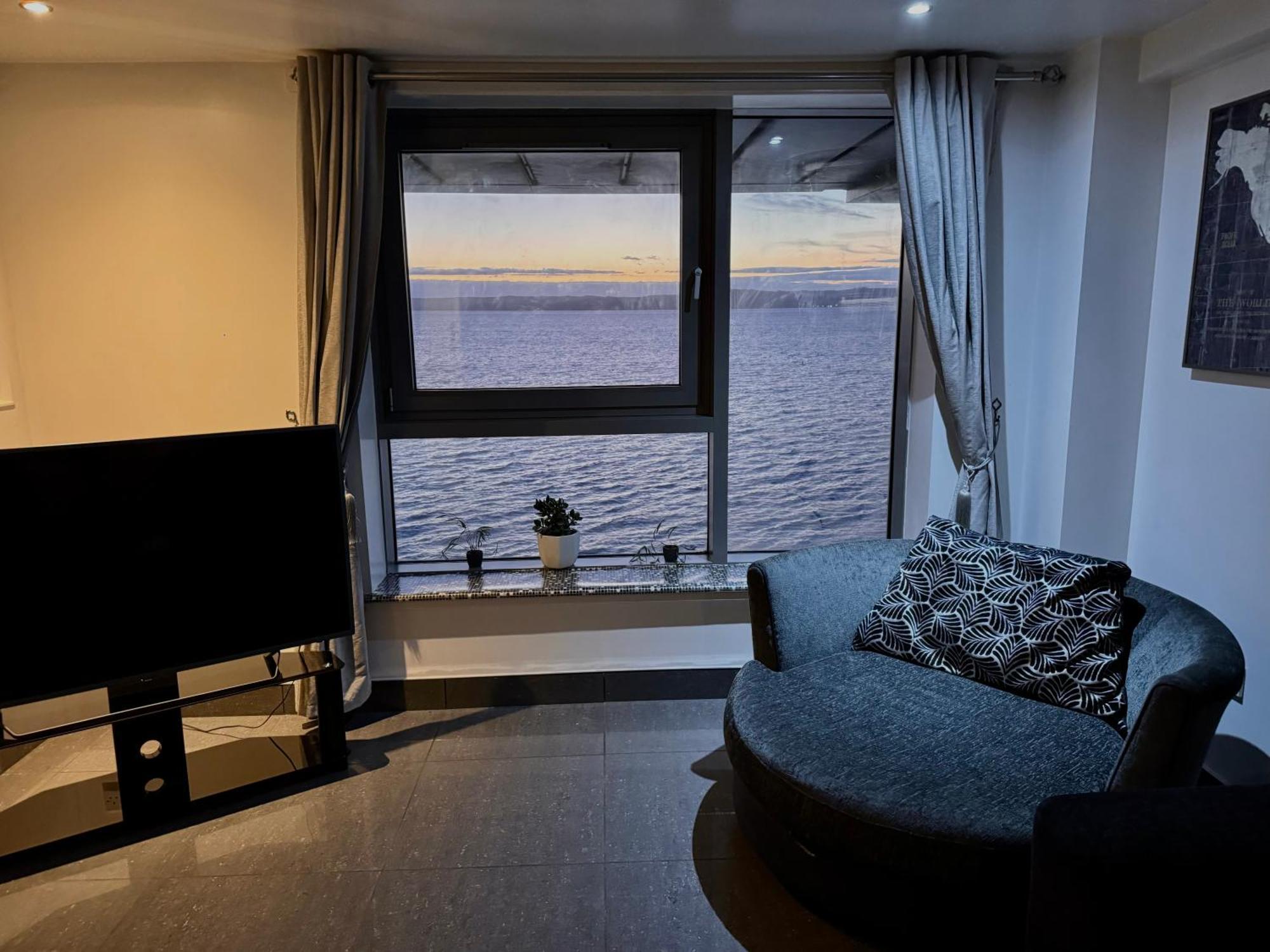 Apartment Ocean Park Apartments - Free Parking And Fast Wifi